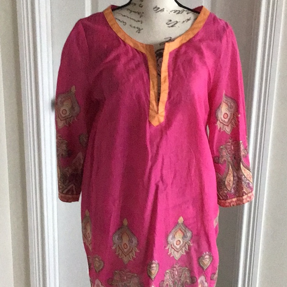 Old Navy lightweight Tunic Beach cover up Pink orange and paisley accents